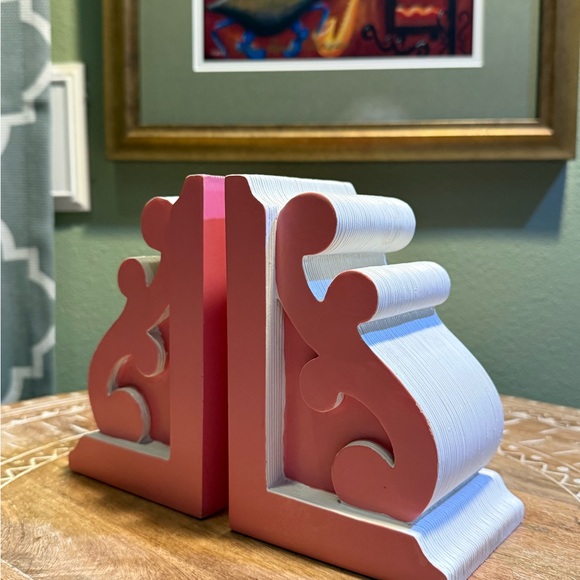 Set of Solid Wood Pink and White Bookends - Picture 8 of 17